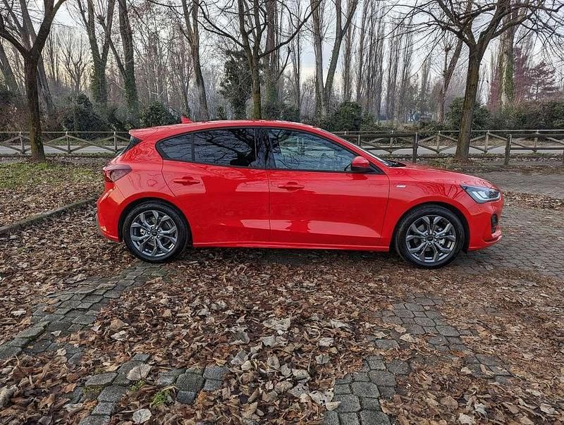 Usata Ford Focus ST-Line 125 CV (91 kW) 2023 Berlina