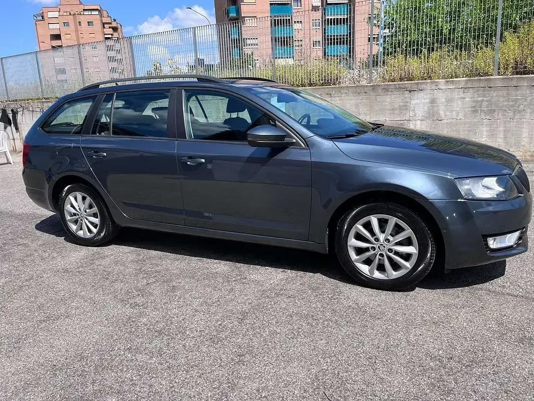Usata Skoda Octavia Executive 150 CV (110 kW) 2014 Station wagon