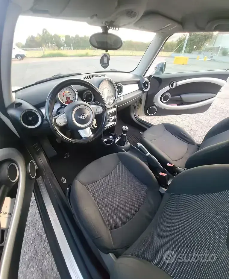 Usata Mini Cooper D Pepper 109 CV (80 kW) 2008 Utilitaria