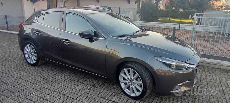 Usata 2018 Mazda 3 Exceed Tre volumi | 15.500 € (Buon prezzo) - Immagine 1/4