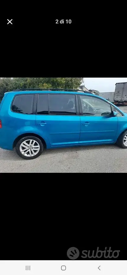 Usata VW Touran Trendline 105 CV (77 kW) 2011 Verde Monovolume