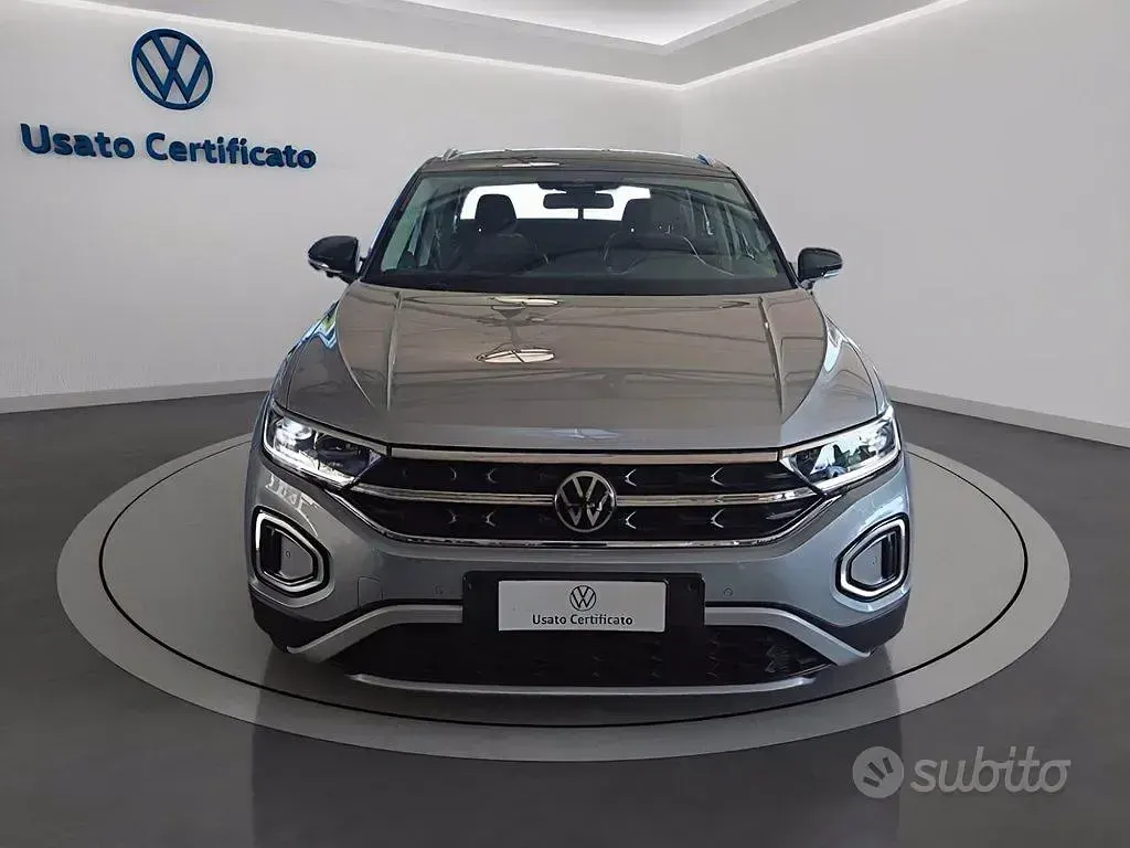 Usata VW T-Roc Style 110 CV (80 kW) 2023 Nero SUV
