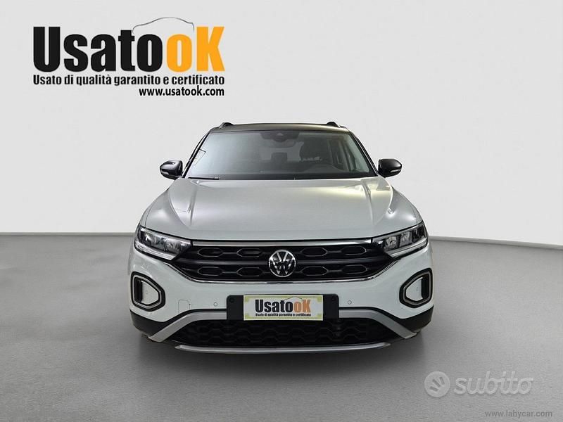 Usata VW T-Roc Life 115 CV (84 kW) 2022 Bianco SUV