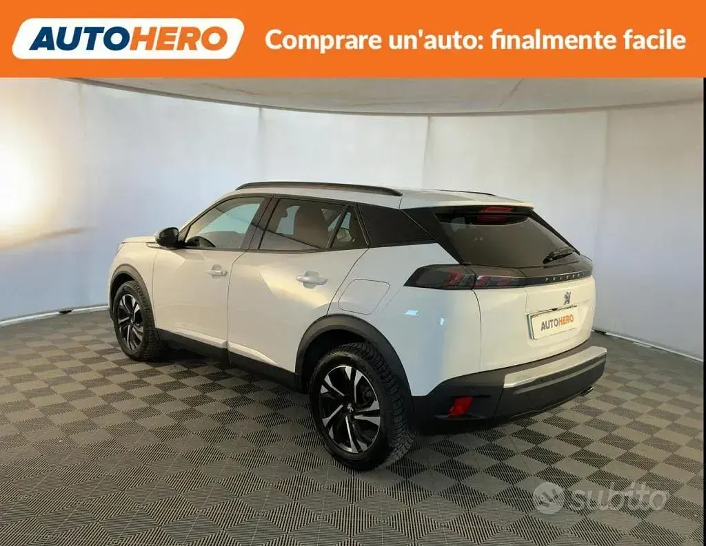 Usata Peugeot 2008 Allure 131 CV (96 kW) 2021 Bianco SUV