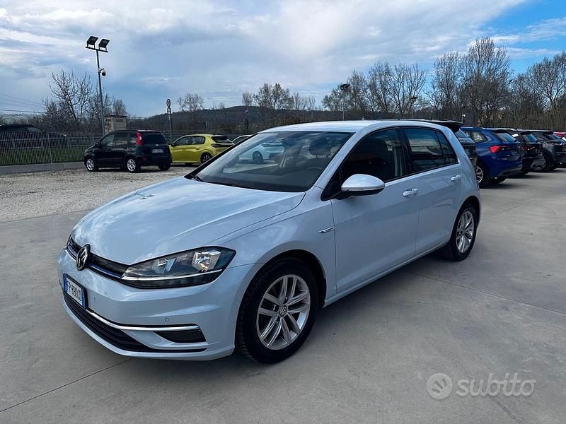 Usata VW Golf VII Highline 110 CV (80 kW) 2018 Grigio Berlina