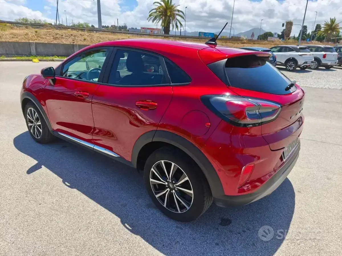 Usata Ford Puma Titanium 120 CV (88 kW) 2021 Rosso SUV