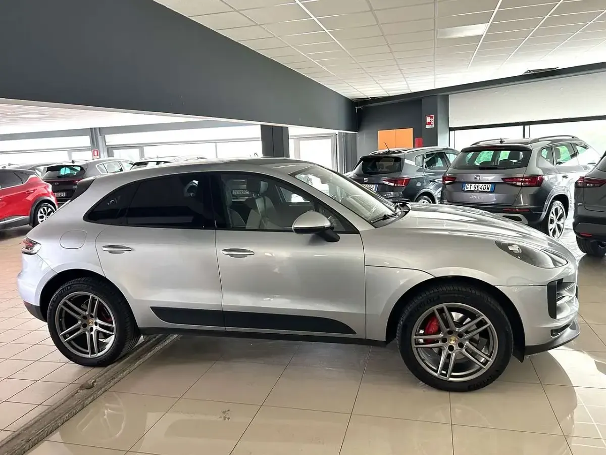Usata Porsche Macan 245 CV (180 kW) 2018 Argento SUV