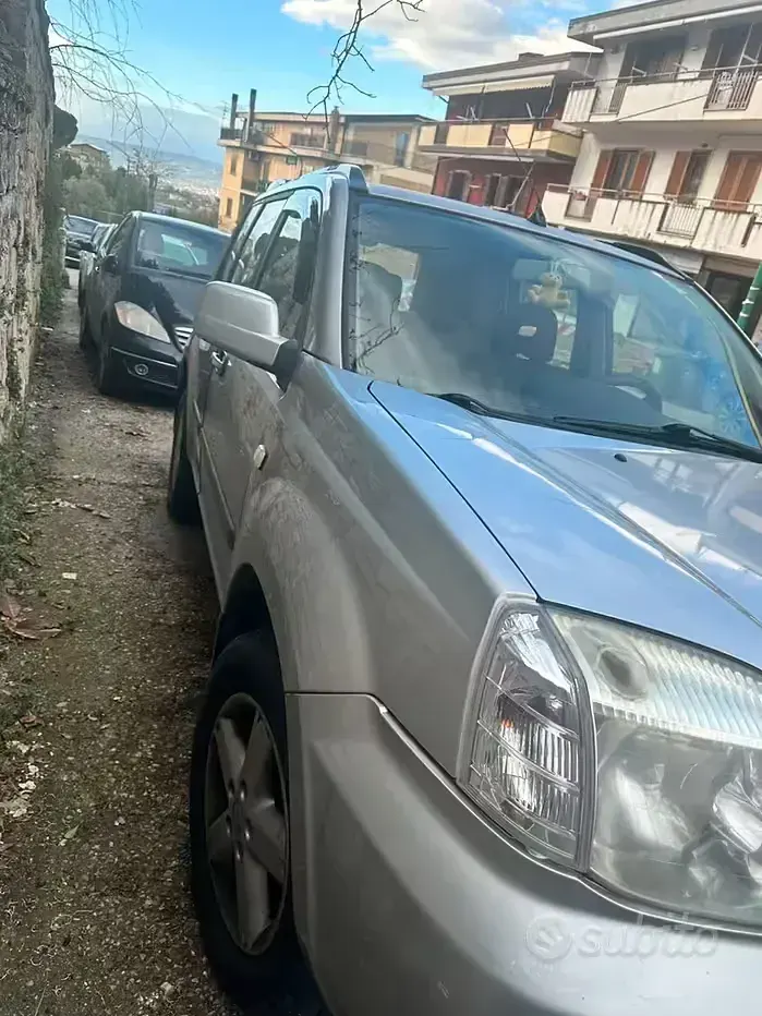 Usata Nissan X-Trail 136 CV (100 kW) 2005 Grigio SUV
