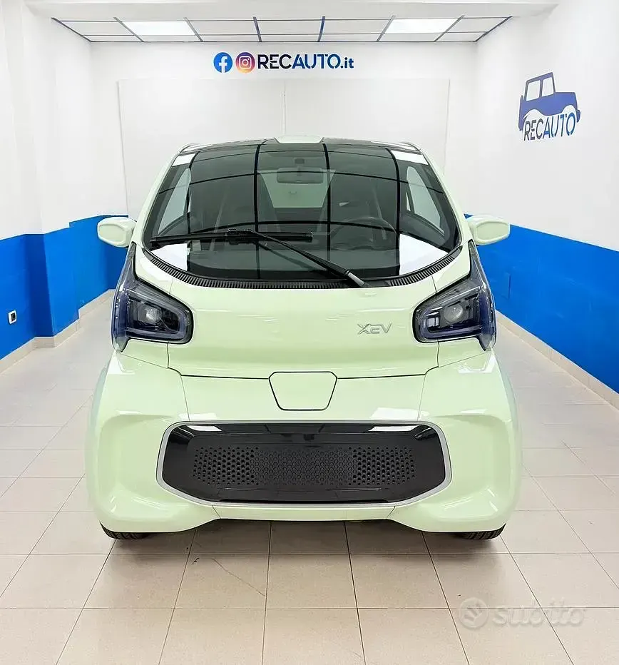 Usata XEV Yoyo 7 kW (10 CV) 2024 Giallo Utilitaria