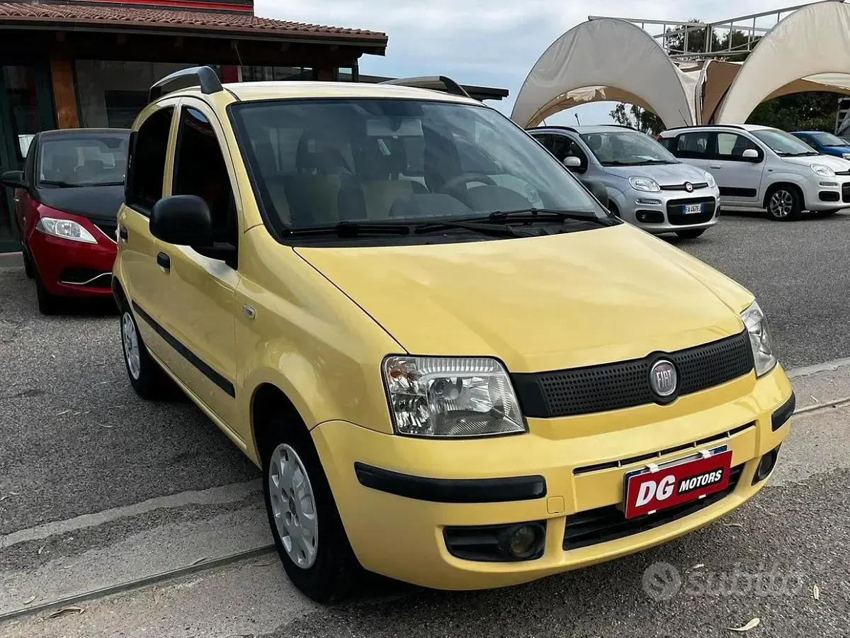 Usata Fiat Panda Easy 75 CV (55 kW) 2012 Giallo Utilitaria