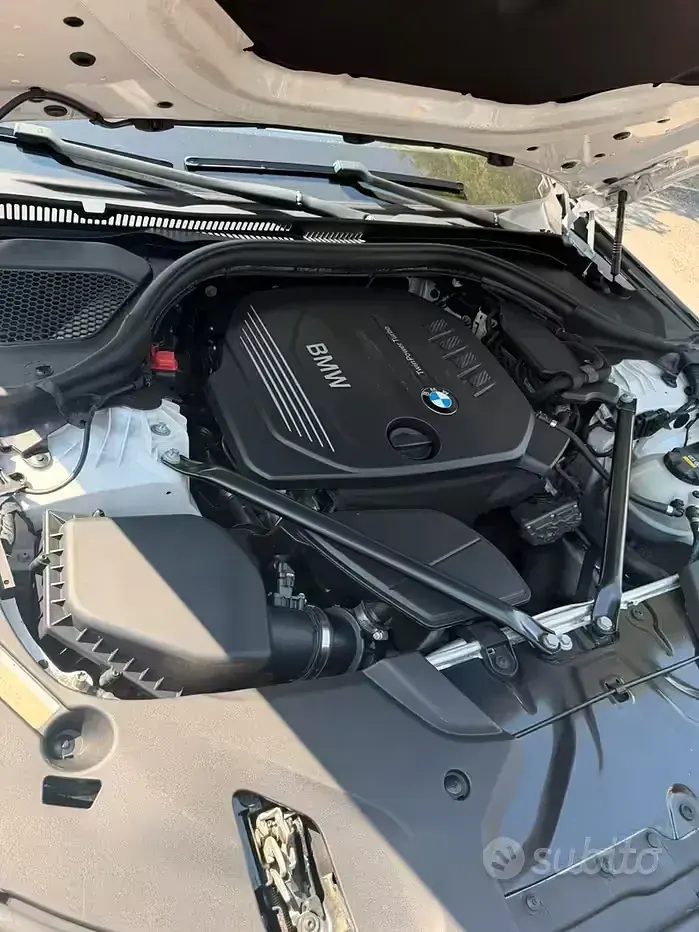 Usata BMW 520 Sport Line 190 CV (139 kW) 2018 Bianco Station wagon
