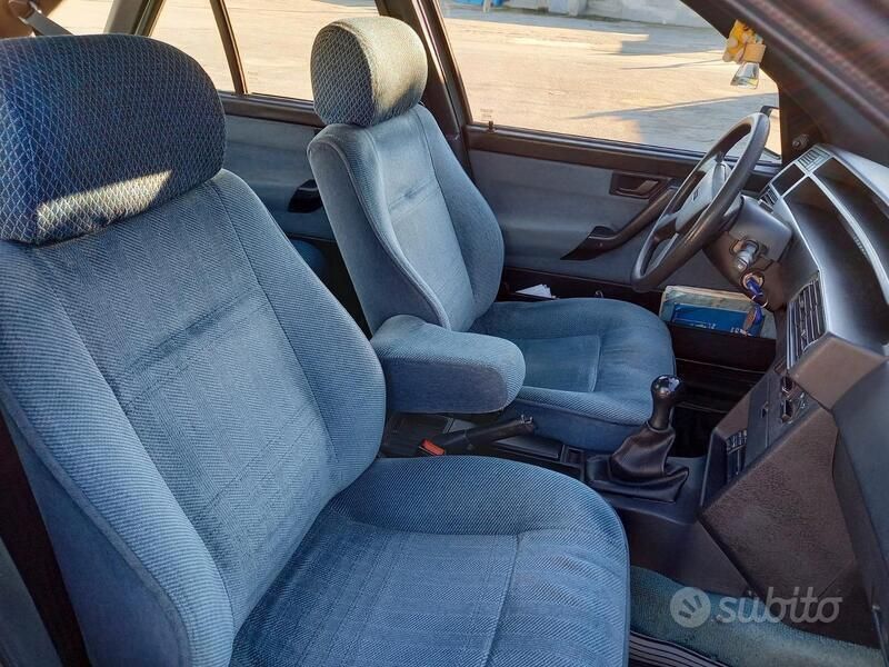 Usata Fiat Tempra 69 CV (50 kW) 1993 Grigio Berlina