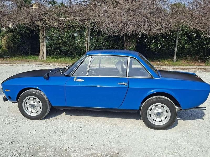 Usado Lancia Fulvia 90 CV (66 kW) 1973 Azul Coupe