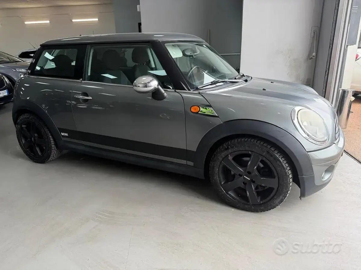 Occasion Mini ONE 75 ch (55 kW) 2010 Gris Citadine
