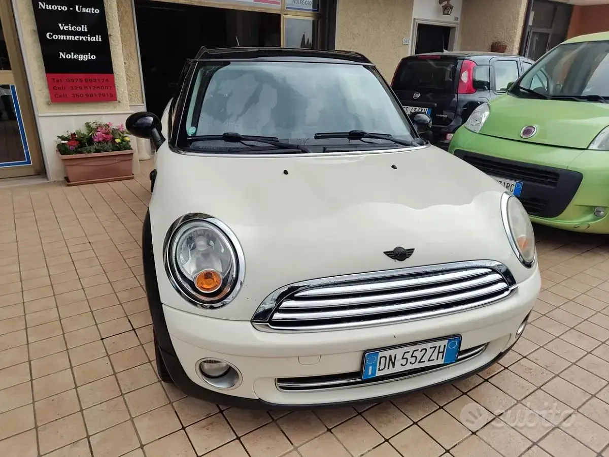 Usata Mini Cooper Clubman Pepper 120 CV (88 kW) 2008 Bianco Station wagon