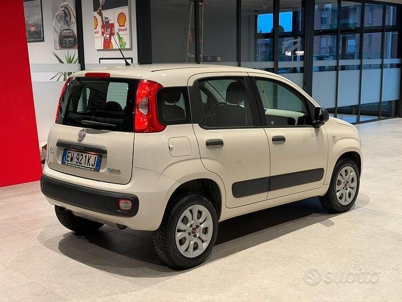 Usata Fiat Panda Lounge 80 CV (58 kW) 2014 Beige Utilitaria