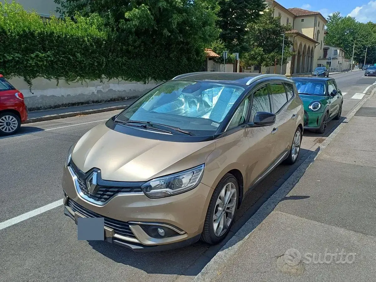 Usata Renault Grand Scénic IV 120 CV (88 kW) 2020 Giallo Monovolume