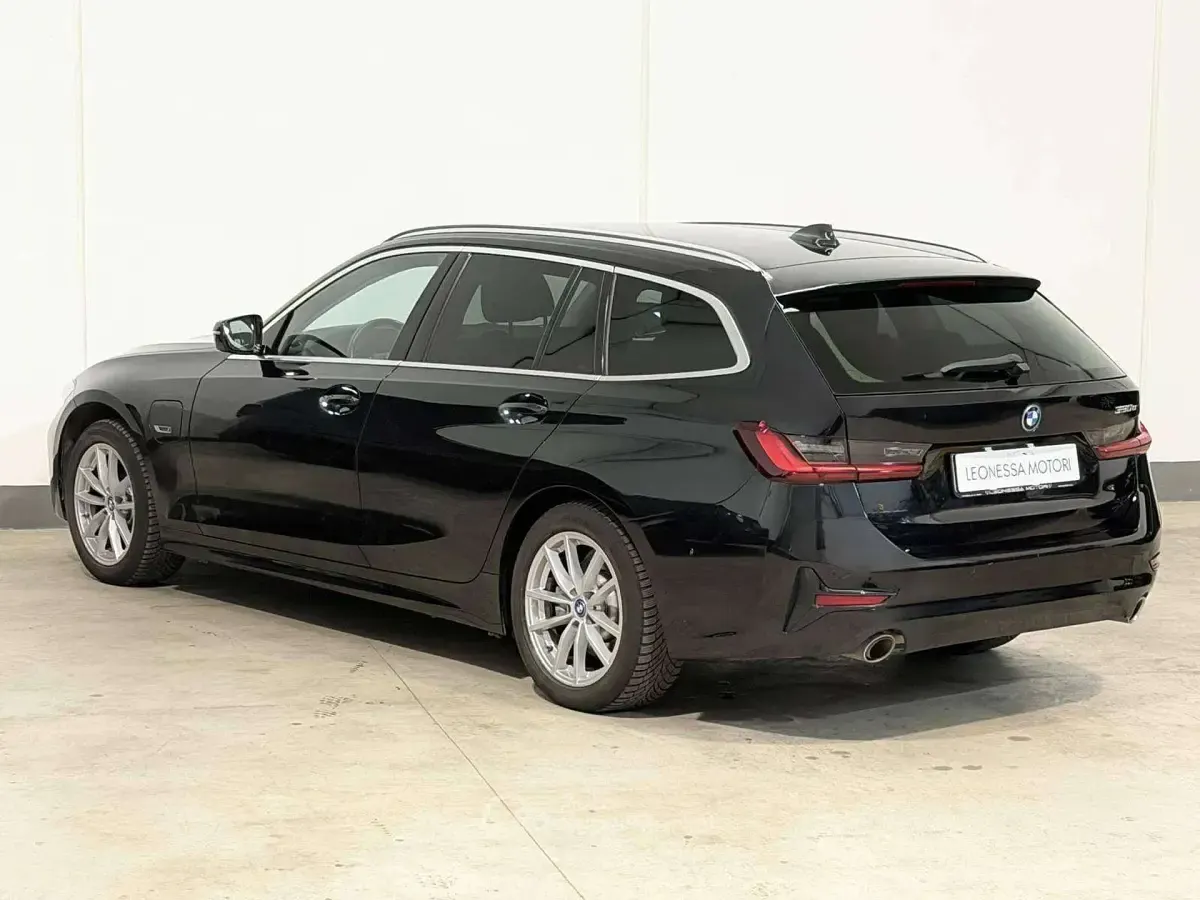 Usata BMW 320 163 CV (119 kW) 2022 Nero Station wagon