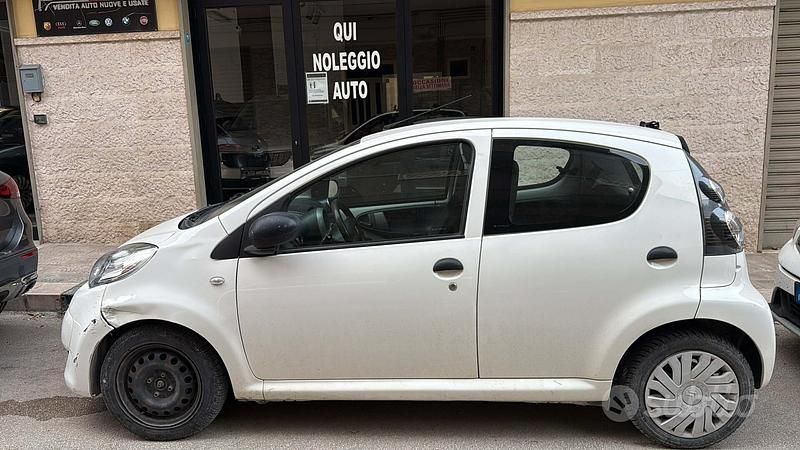 Usata Citroën C1 68 CV (50 kW) 2011 Bianco Utilitaria