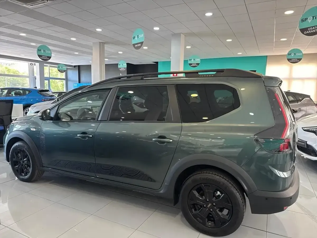 Nuova Dacia Jogger Extreme 155 CV (114 kW) 2026 Grigio Monovolume