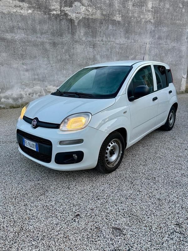 Usata Fiat Panda Pop 80 CV (58 kW) 2017 Bianco Utilitaria