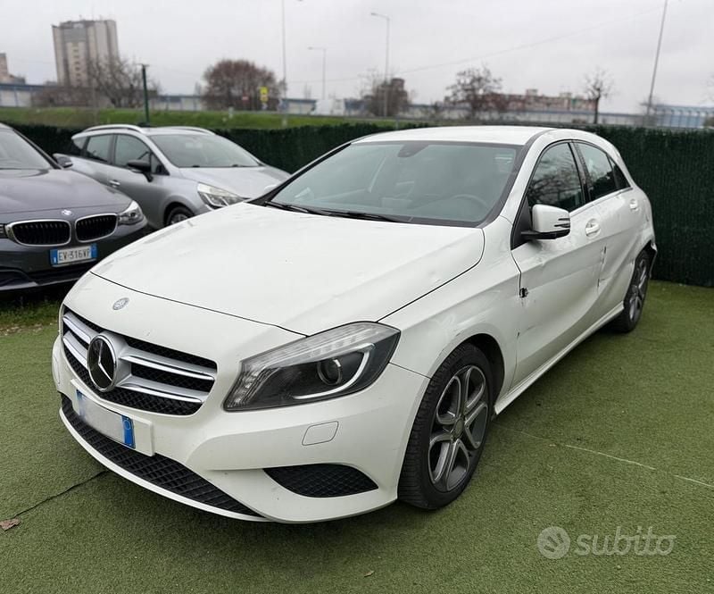 Usata Mercedes A180 108 CV (79 kW) 2013 Bianco Berlina