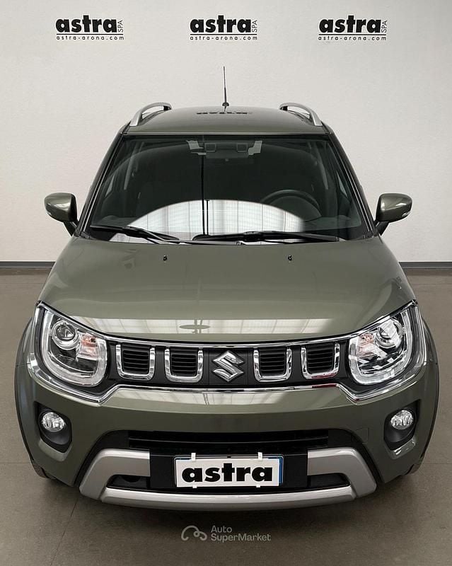 Usata Suzuki Ignis 83 CV (61 kW) 2023 Grigio metallizzato SUV