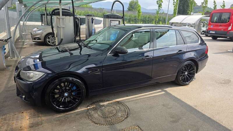 Usata 2008 BMW 330 M Sport Station wagon | 6500 € (Buon prezzo) - Immagine 1/4