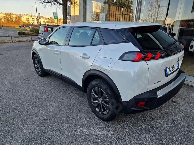 Usata Peugeot 2008 101 CV (74 kW) 2021 Bianco SUV