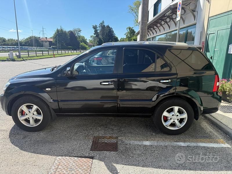 Usata Kia Sorento Active 170 CV (125 kW) 2007 Nero SUV