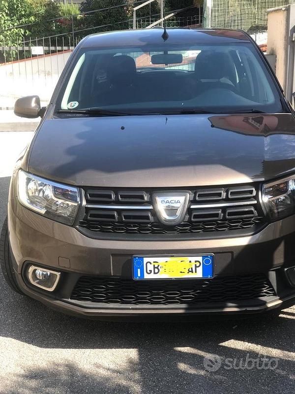 Usata Dacia Sandero 90 CV (66 kW) 2020 Marrone Utilitaria
