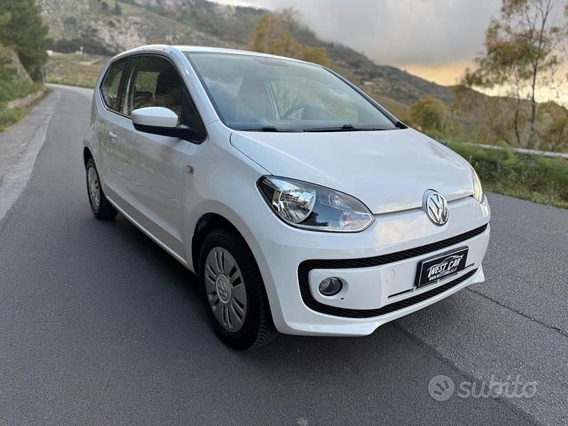 Usata VW up! high up! 75 CV (55 kW) 2015 Bianco Utilitaria
