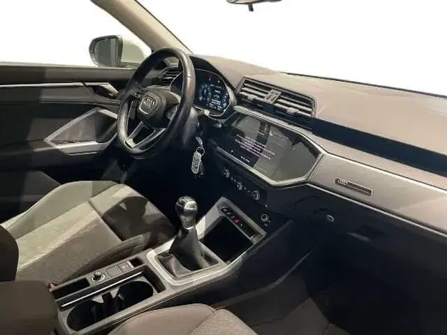 Usata Audi Q3 Sportback S-Line 150 CV (110 kW) 2022 Argento SUV
