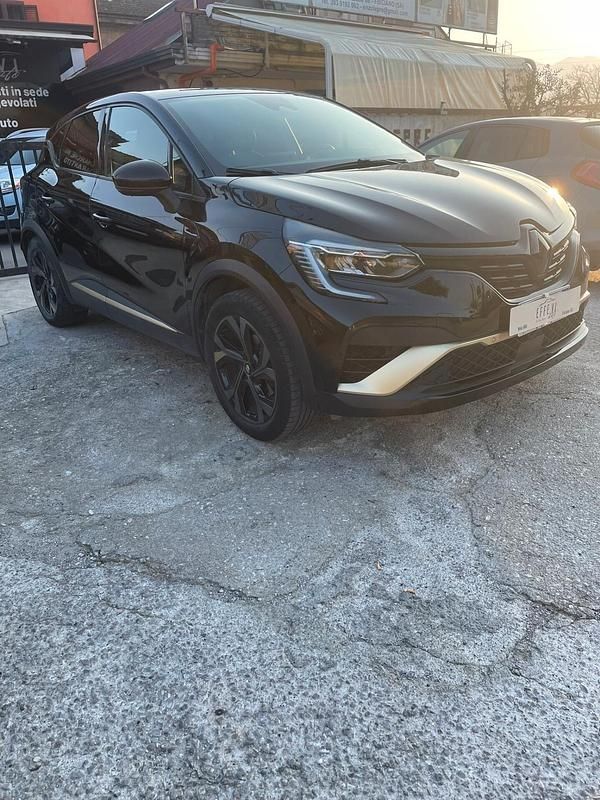 Usata Renault Captur Techno 140 CV (102 kW) 2023 Nero SUV