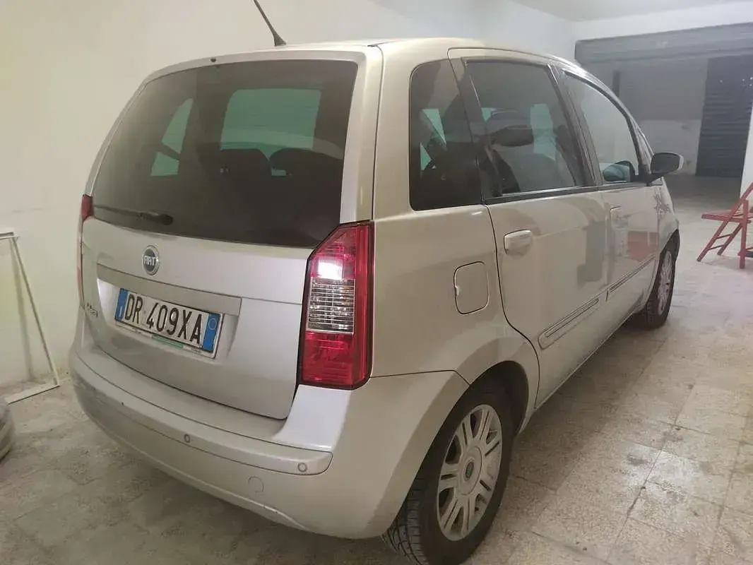 Usata Fiat Idea Emotion 95 CV (69 kW) 2008 Monovolume