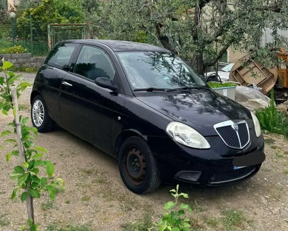 Usata Lancia Ypsilon 60 CV (44 kW) 2009 Utilitaria