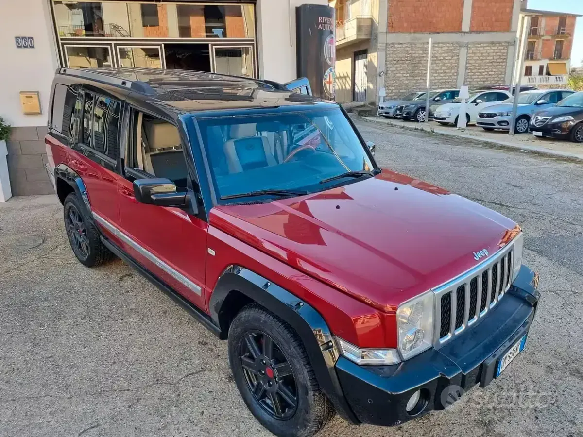 Usata Jeep Commander Overland 218 CV (160 kW) 2008 Rosso SUV