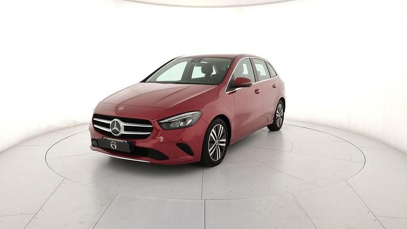 Usata Mercedes B180 116 CV (85 kW) 2022 Rosso Monovolume