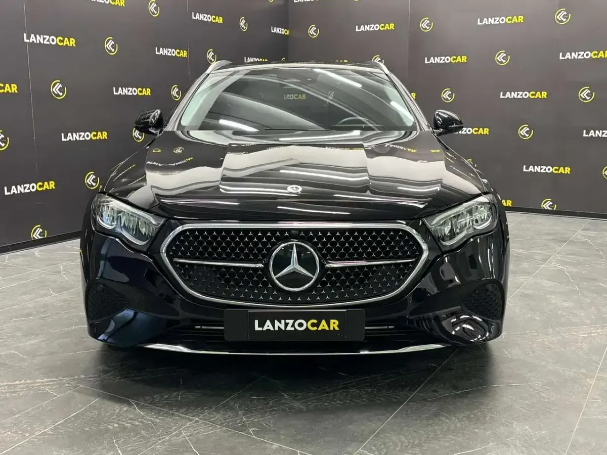 Usata Mercedes E220 Advanced Plus 197 CV (144 kW) 2023 Nero Station wagon