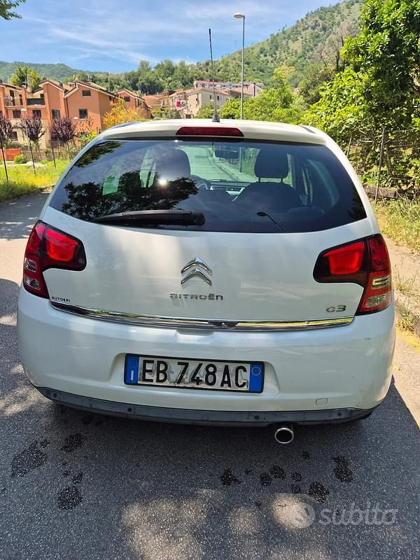 Bianco Usata 2011 Citroën C3 Due volumi | 5000 € - Immagine 1/4