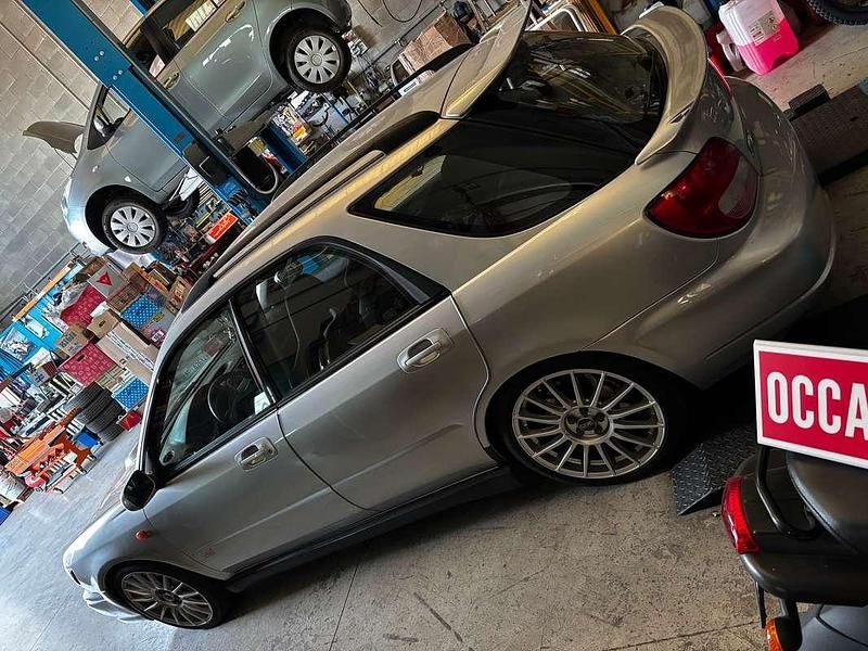 Usata Subaru Impreza 218 CV (160 kW) 2001 Argento Station wagon