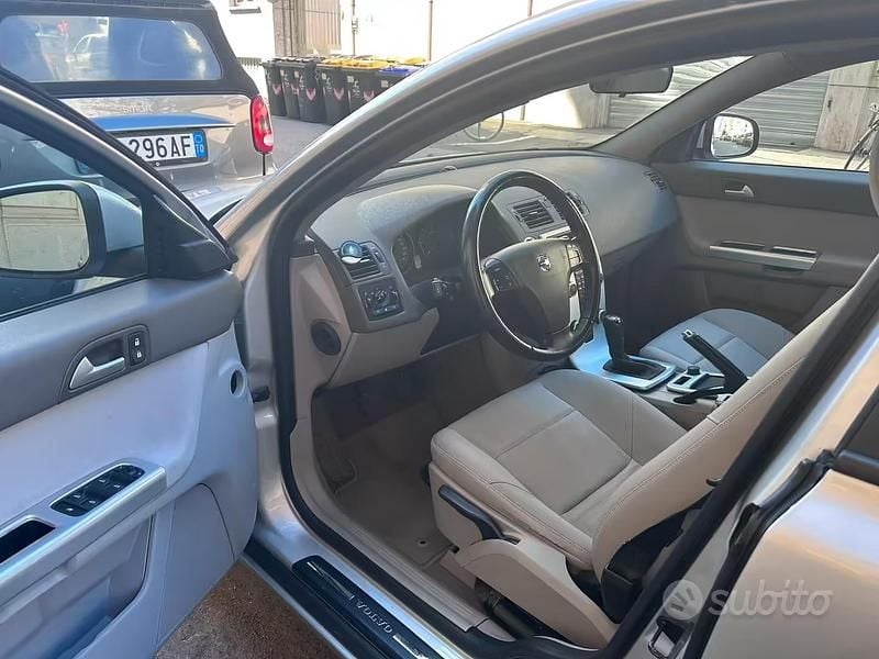 Usata Volvo S40 150 CV (110 kW) 2011 Grigio Berlina