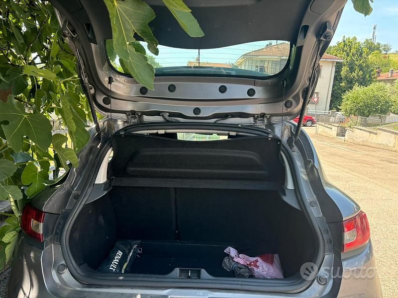 Usata Renault Clio IV 2013 Grigio Berlina