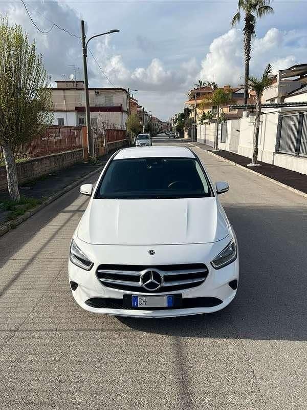 Usata Mercedes B180 Business 116 CV (85 kW) 2022 Utilitaria