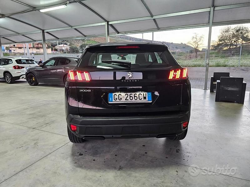 Usata Peugeot 3008 Business-Line 131 CV (96 kW) 2021 Nero SUV