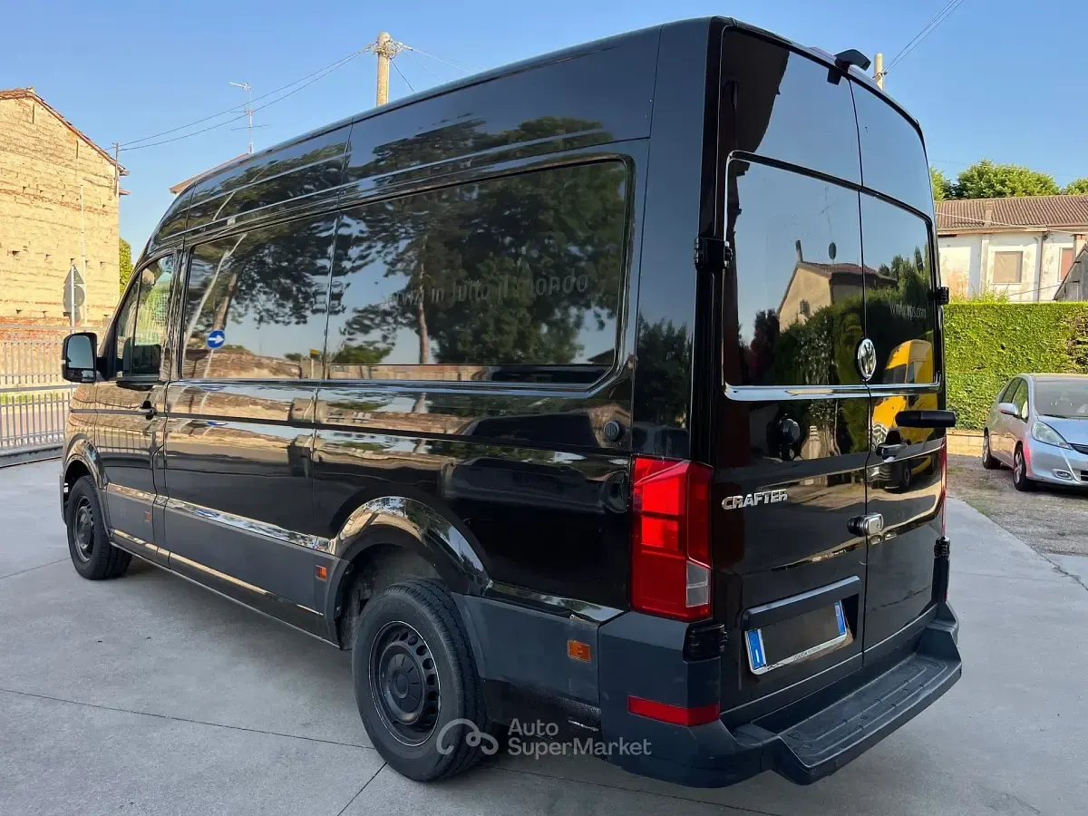 Usata VW Crafter 140 CV (102 kW) 2020 Marrone Furgone