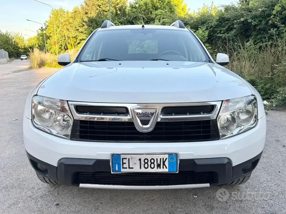 Usata Dacia Duster 110 CV (80 kW) 2012 Bianco SUV