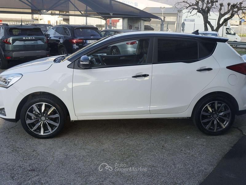 Usata EVO Evo 3 107 CV (78 kW) 2022 Bianco SUV