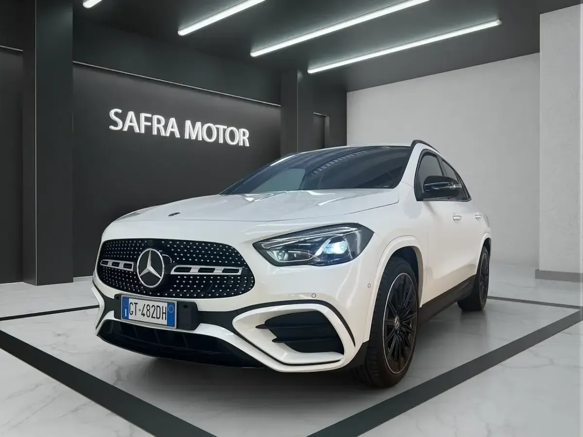 Usata Mercedes GLA200 Advanced Plus 150 CV (110 kW) 2024 Bianco polare SUV