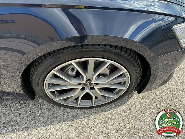 Usata Audi A6 S-Line 204 CV (150 kW) 2019 Blu Station wagon